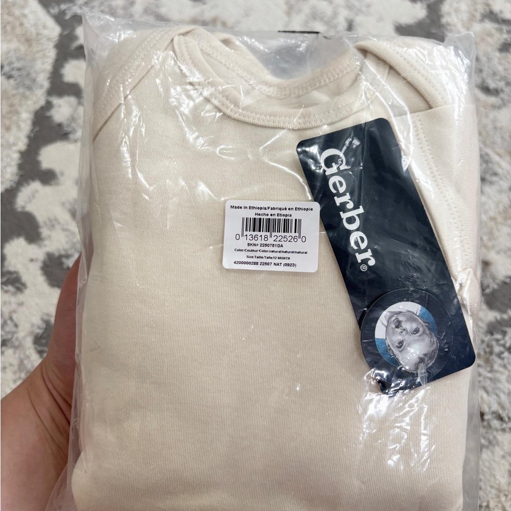 Brand New Gerber Baby Onesies – Set of 5 per pack